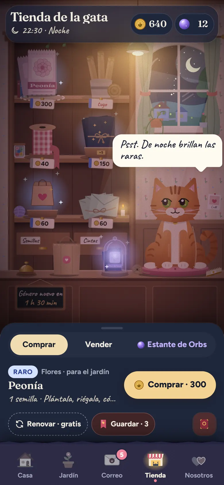 La tienda de la gata de noche: estantes con semillas, cintas y papel de cartas, objetos raros que brillan y la gata dice: Psst. De noche brillan los raros.